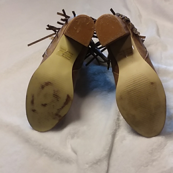 Journee Collection Booties - Picture 5 of 5